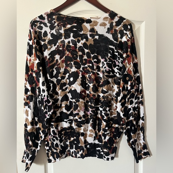 Sale! Joseph A. Long Sleeve Sweater with Oversized Sleeve Women’s Size M - Picture 10 of 15